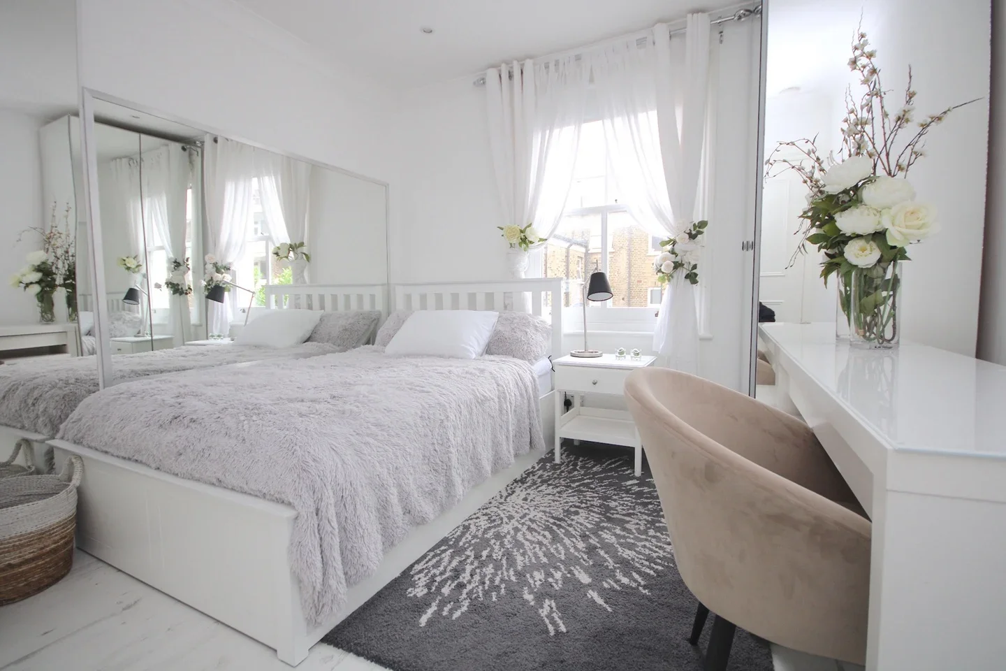 Room Hormead Road in City of Westminster
