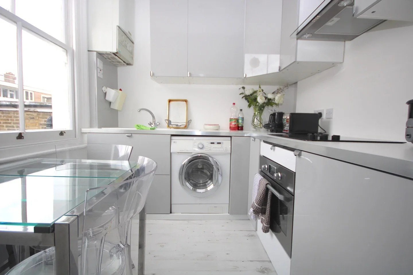 Room Hormead Road in City of Westminster