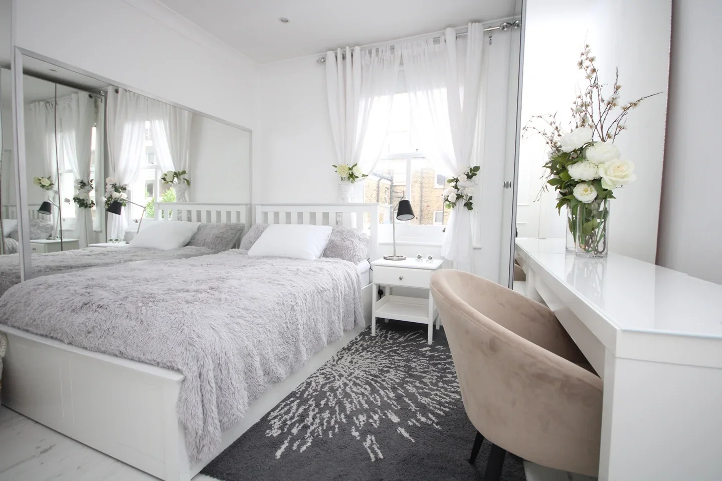 Room Hormead Road in City of Westminster