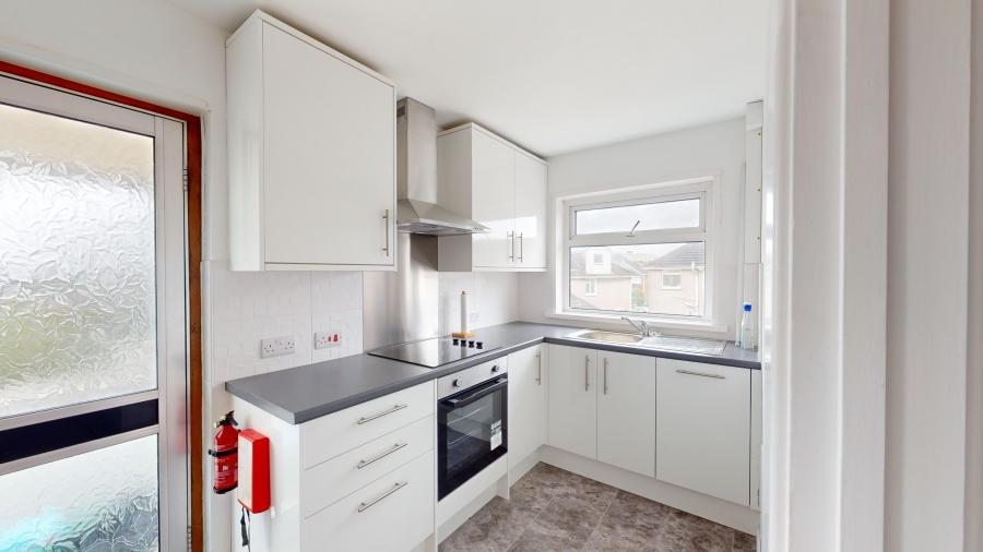 Flat Heol Uchaf in Cardiff