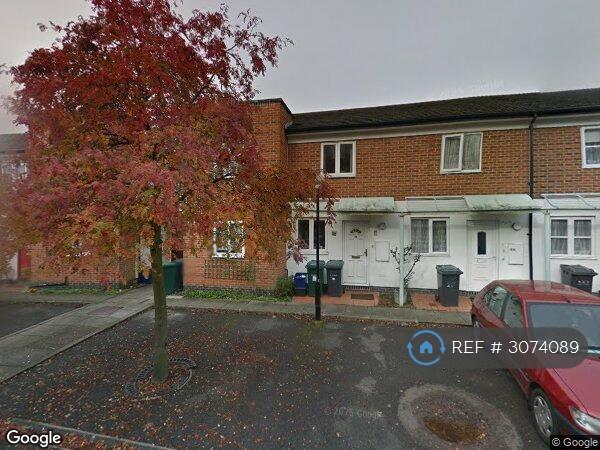 Room Pageant Avenue in Greater London