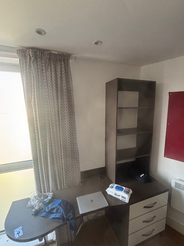Flat Hawley Crescent in Greater London