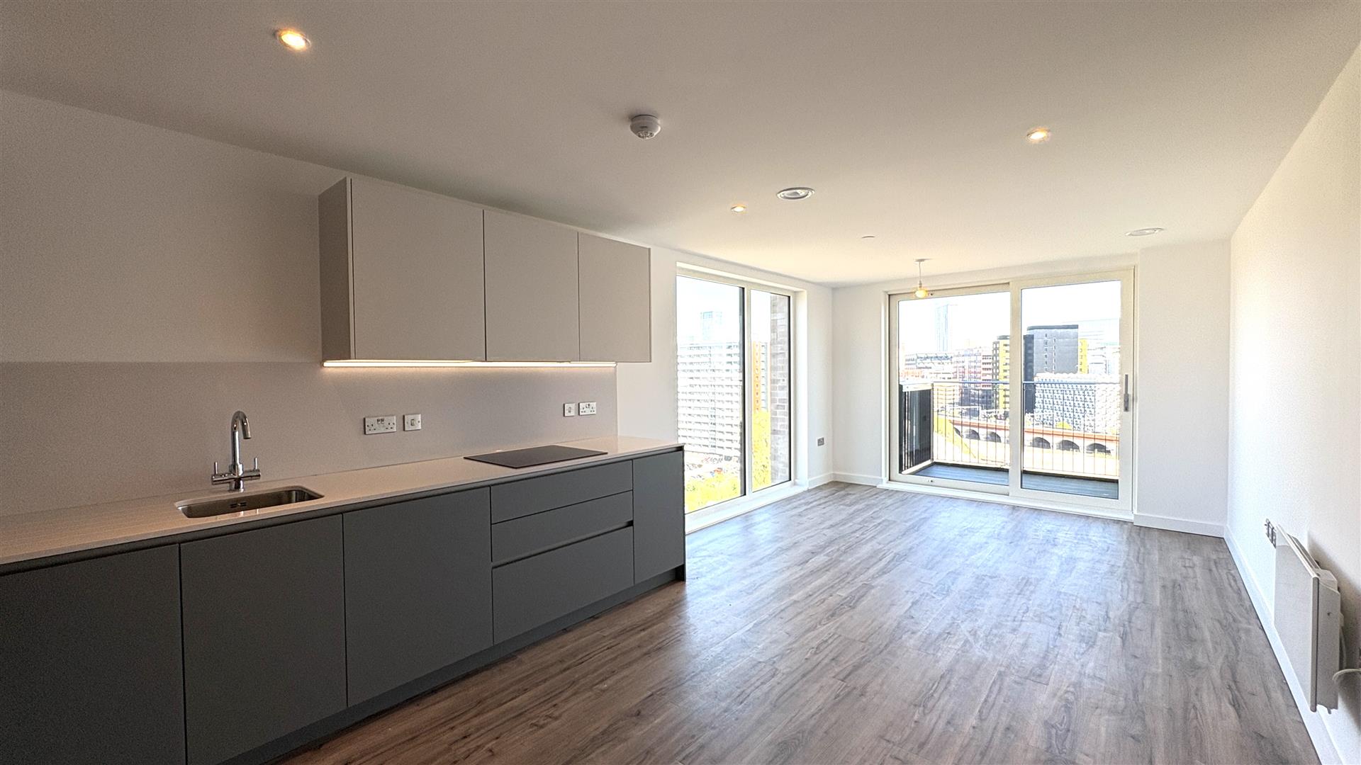 Flat Middlewood in Brandon and Byshottles