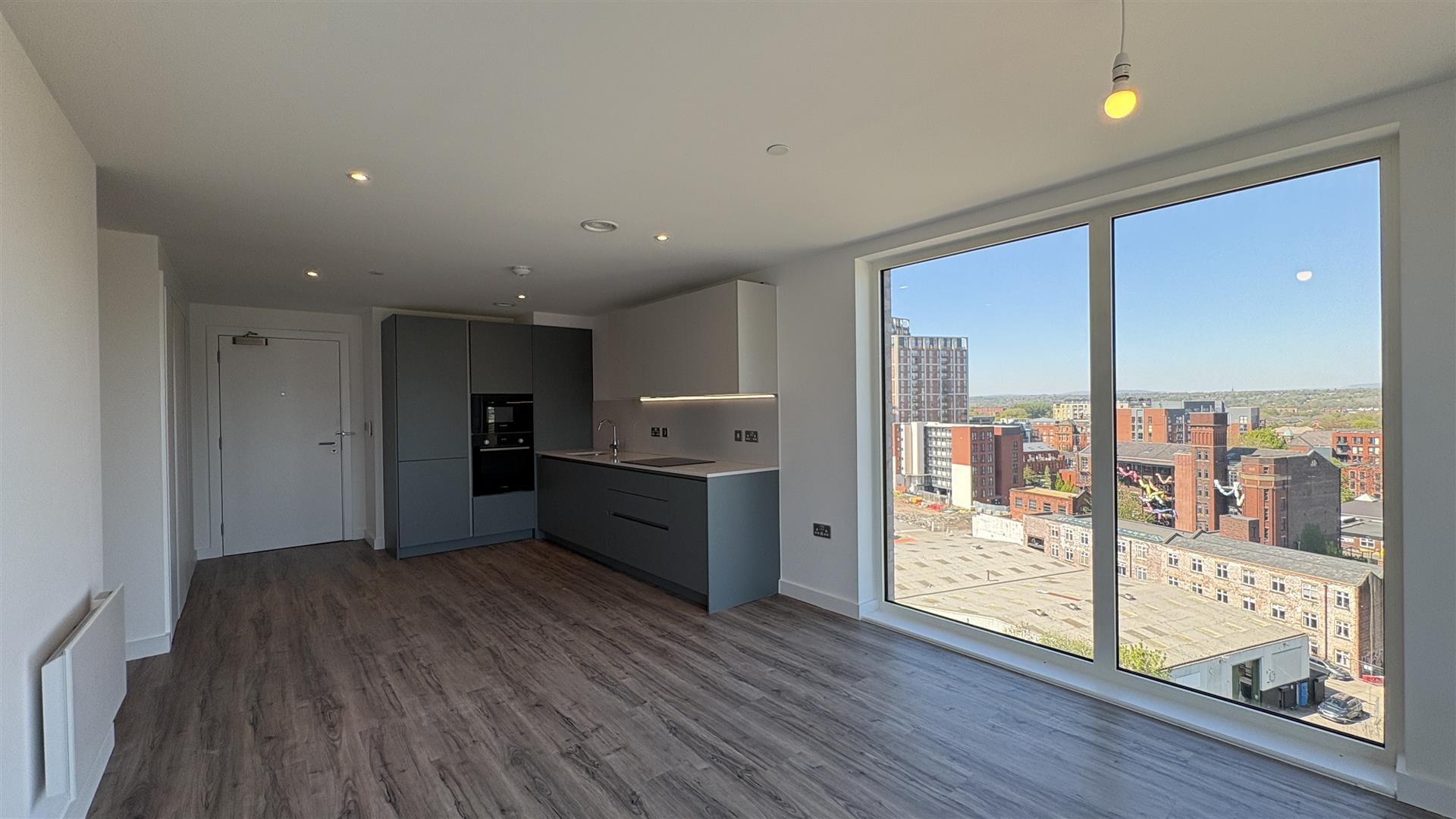 Flat Middlewood in Brandon and Byshottles