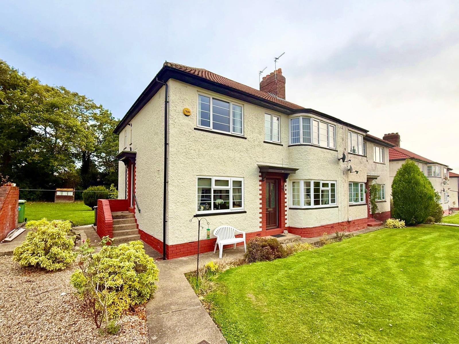 Flat Redesdale Gardens in Leeds
