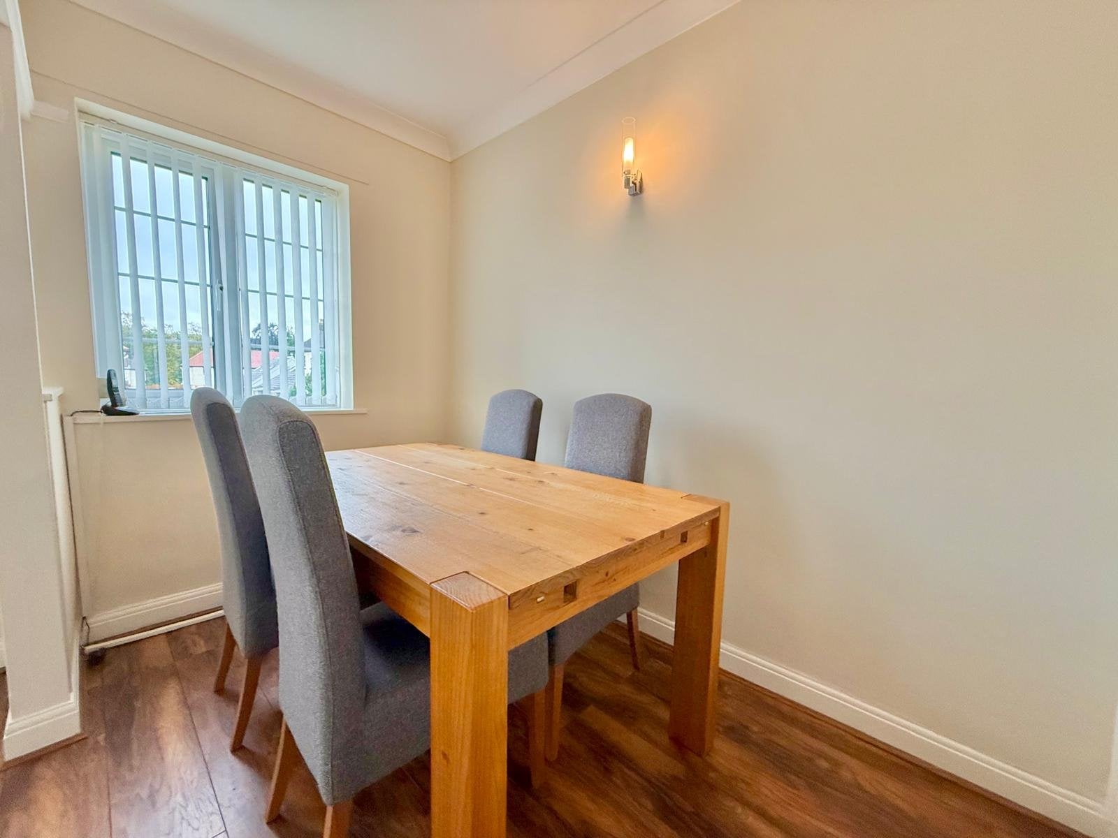 Flat Redesdale Gardens in Leeds