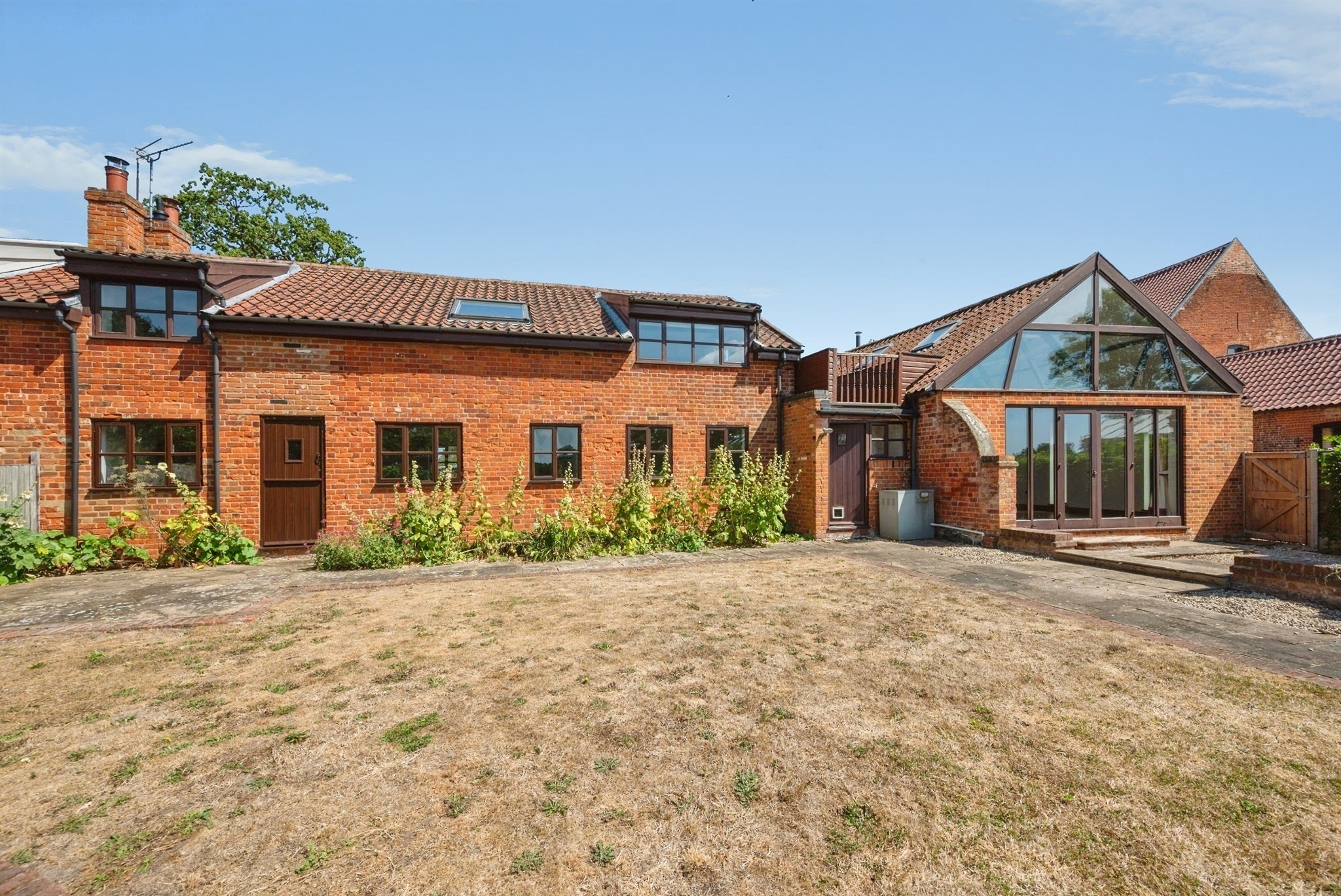 House Wood Lane in Broadland