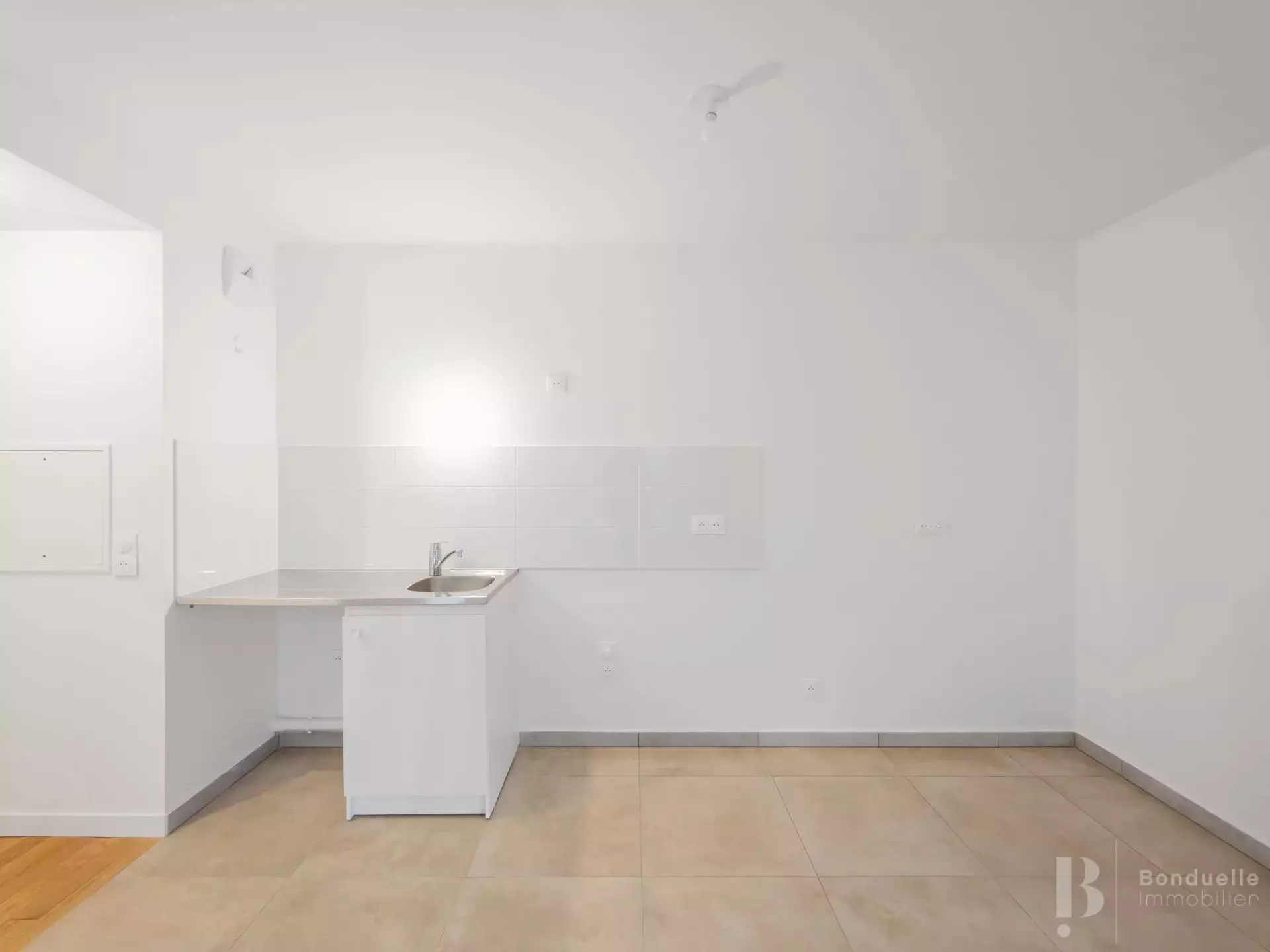 Flat Rue Paul Bert in Courbevoie