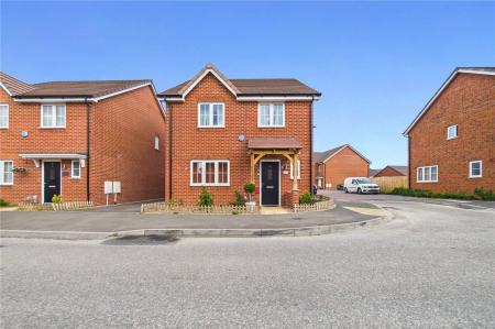 House Hayes Drive in Shinfield