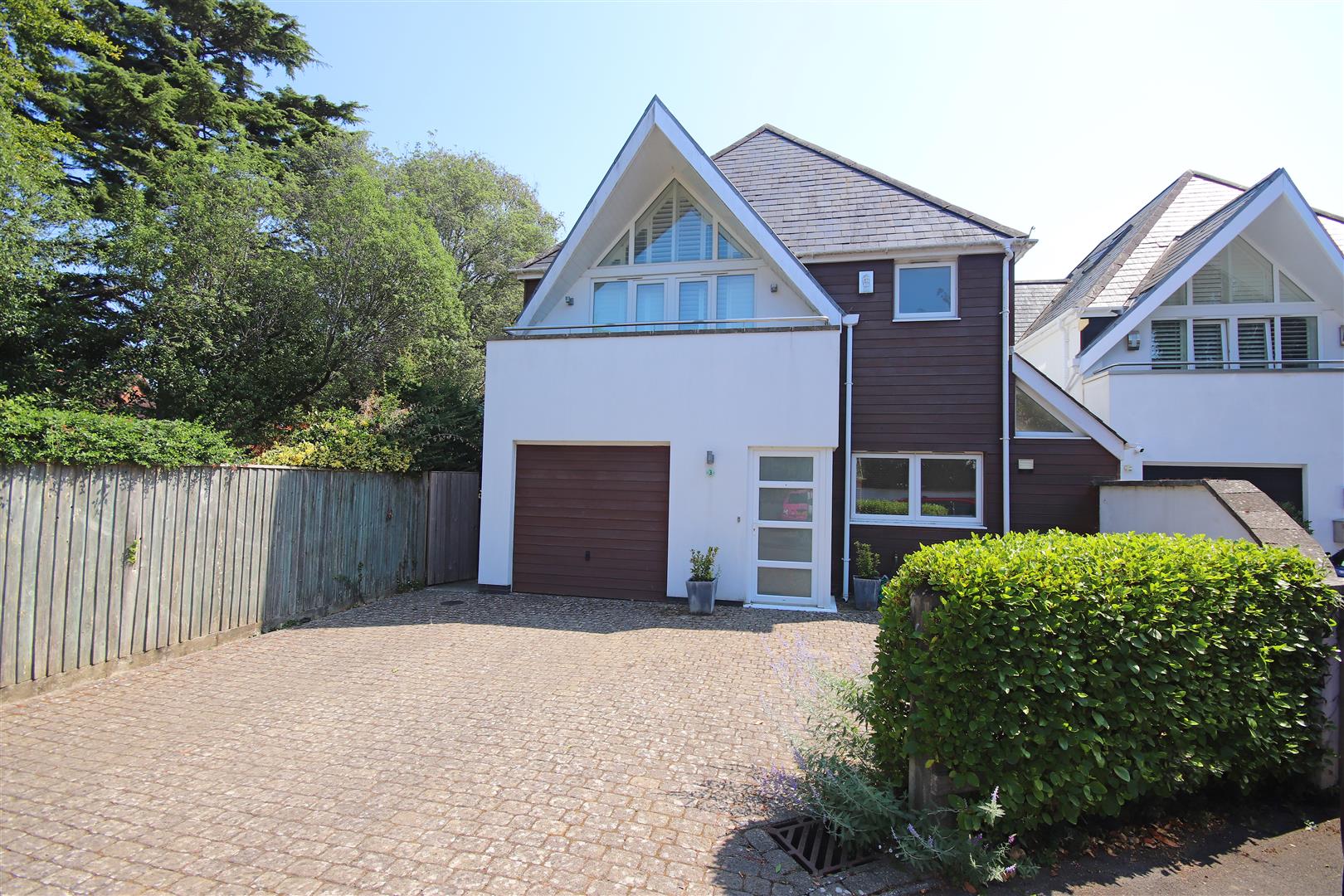 House Lower Pennington Lane in New Forest
