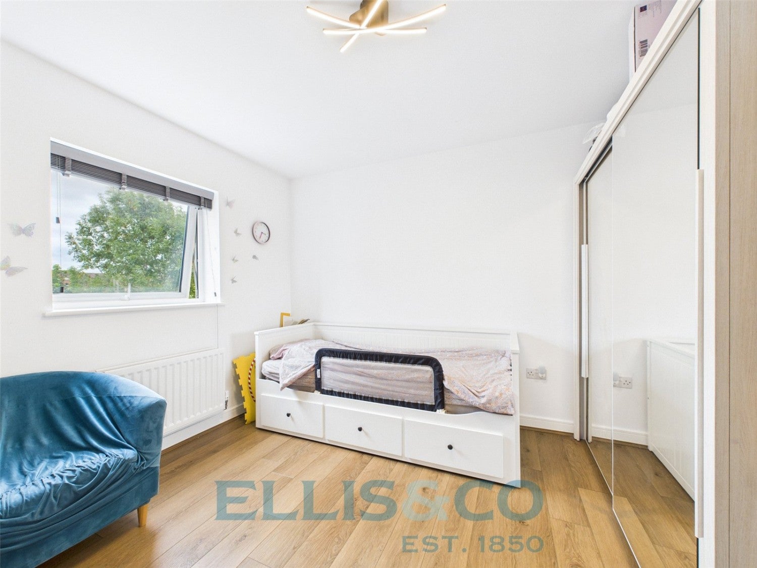 Flat Sovereign Way in Tonbridge and Malling