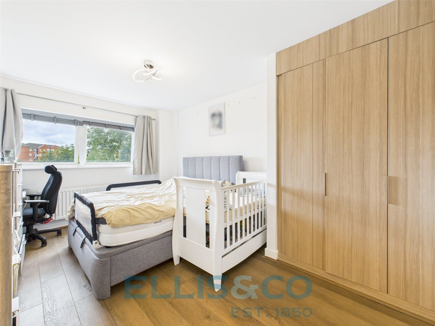 Flat Sovereign Way in Tonbridge and Malling