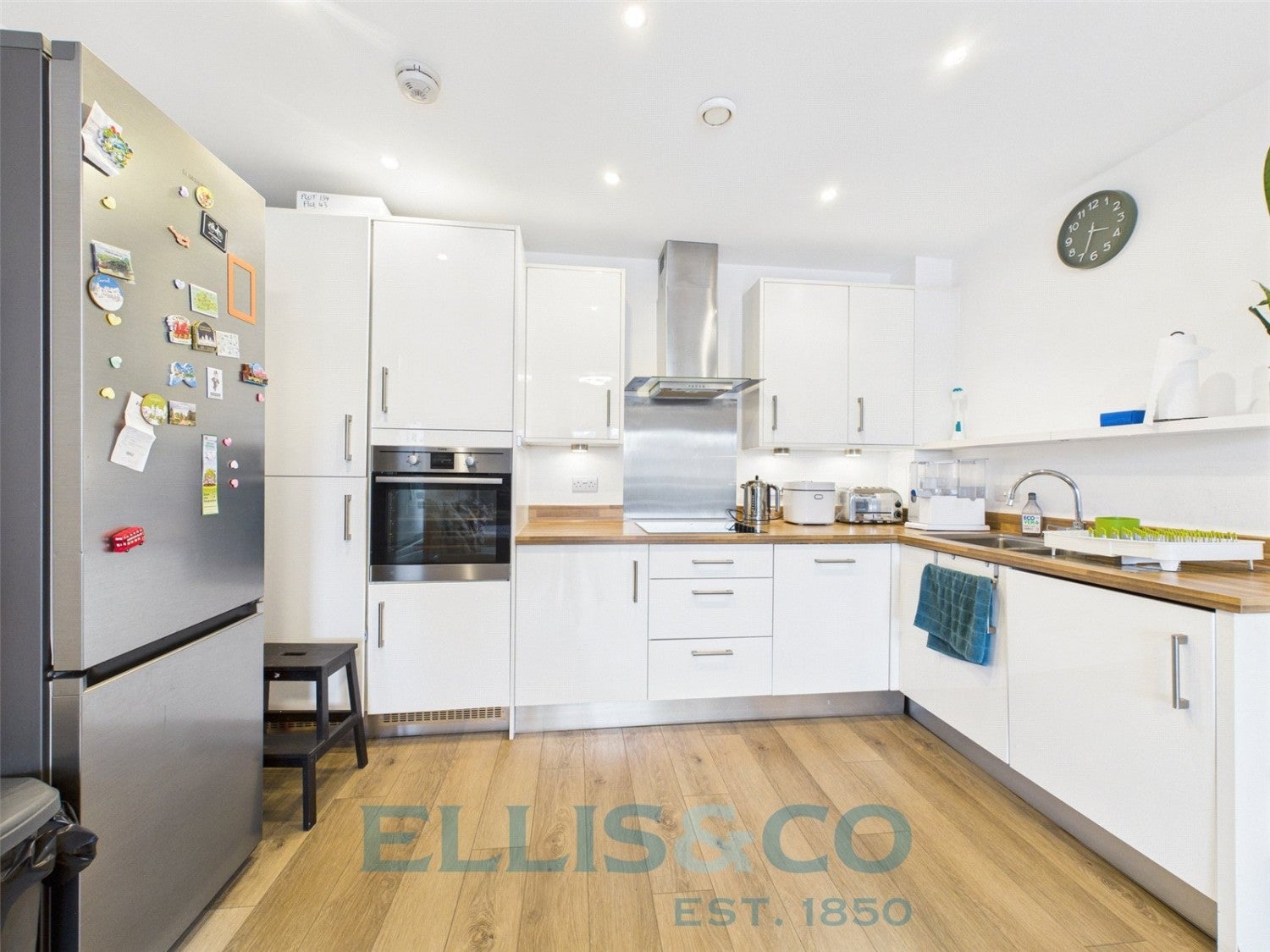 Flat Sovereign Way in Tonbridge and Malling