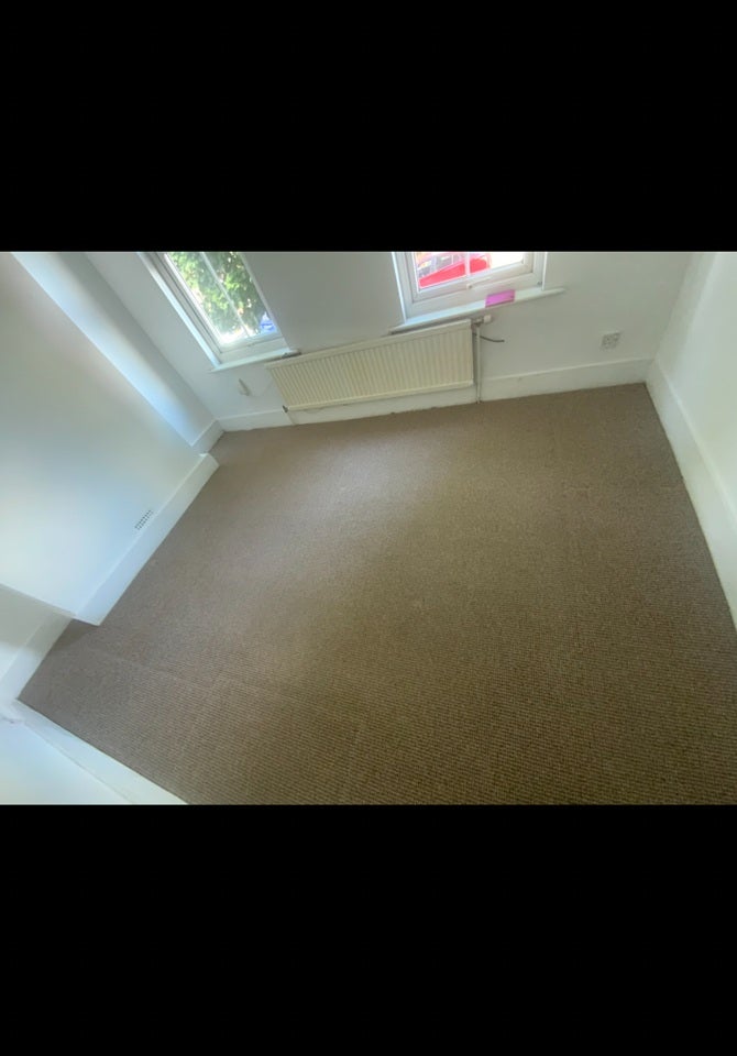 House Farrant Avenue in Greater London