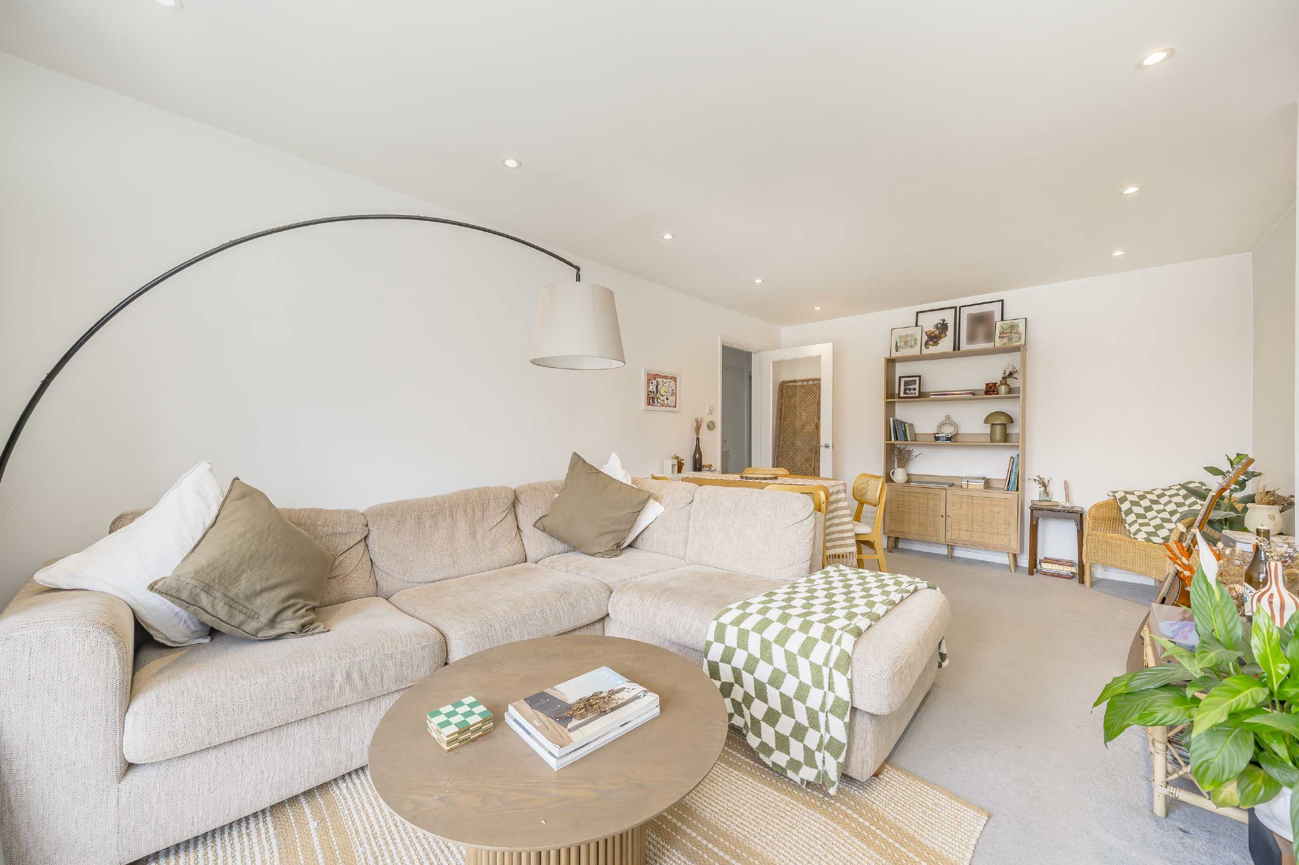 Flat Thornton Hill in Greater London