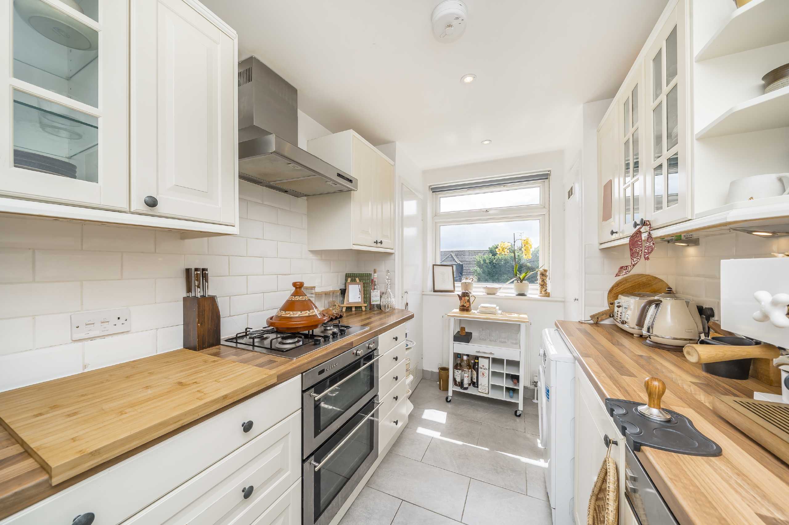 Flat Thornton Hill in Greater London