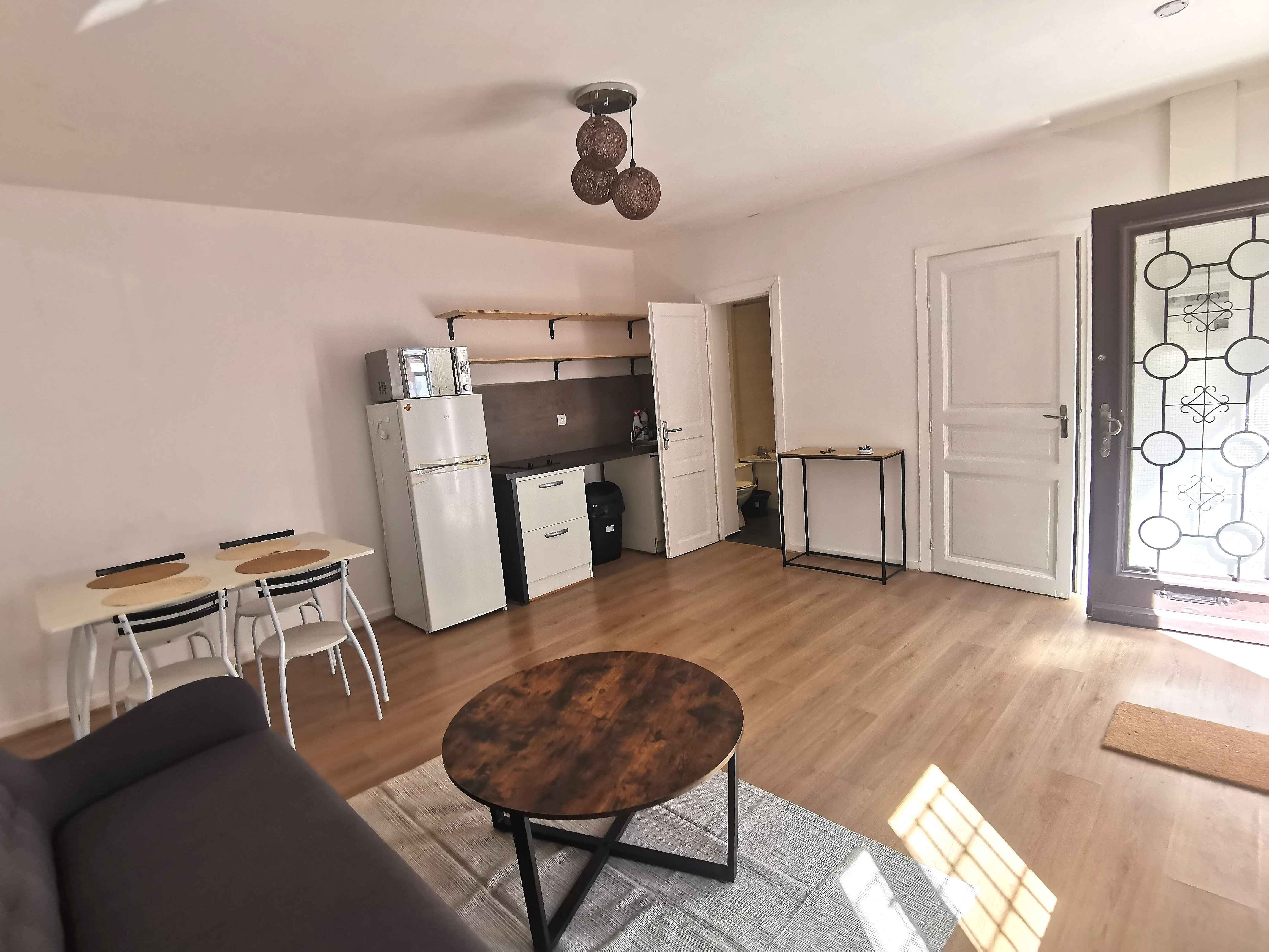 Flat Rue Édouard Vaillant in Lille