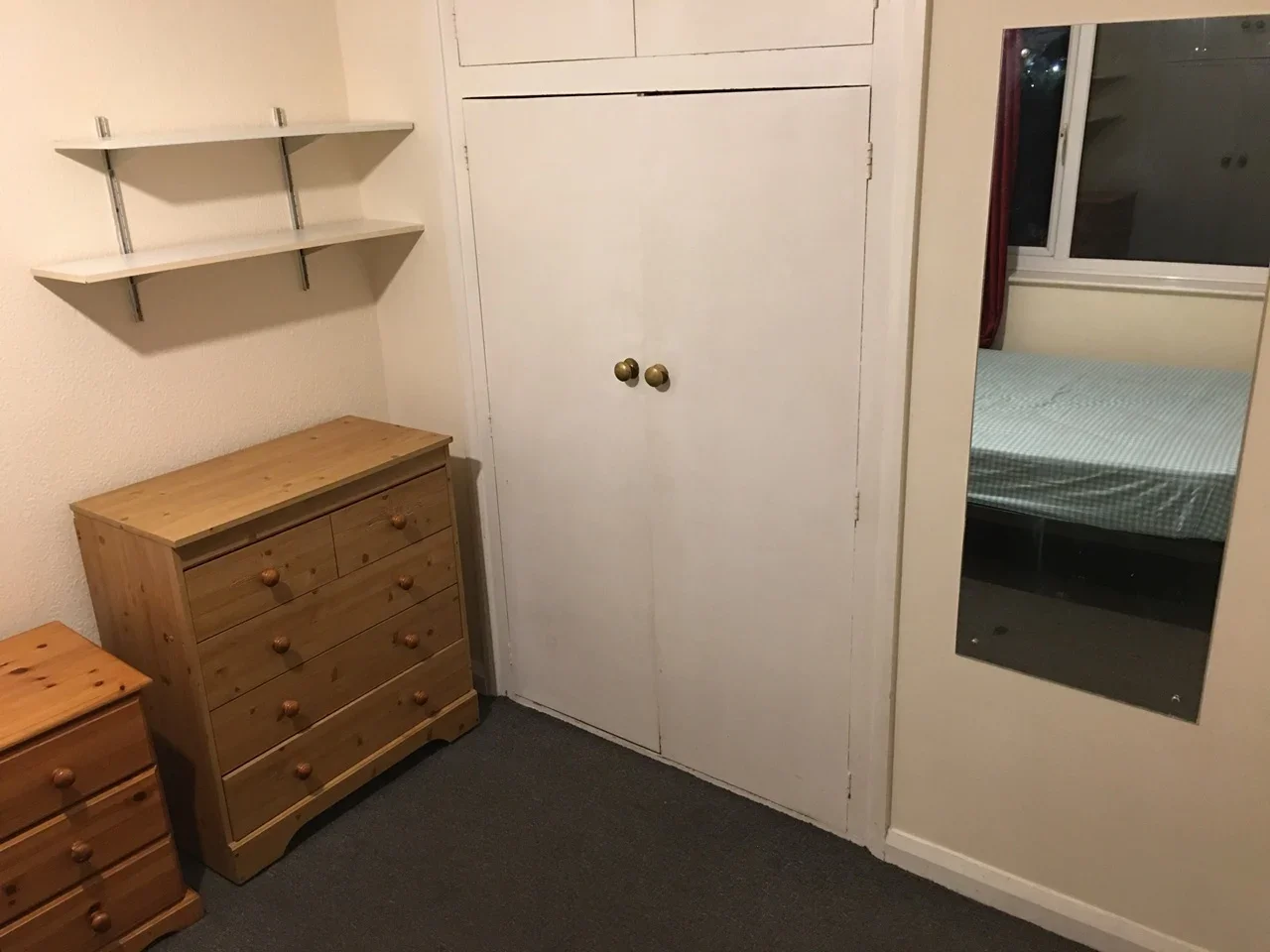 Room Guildford Park Avenue in Guildford