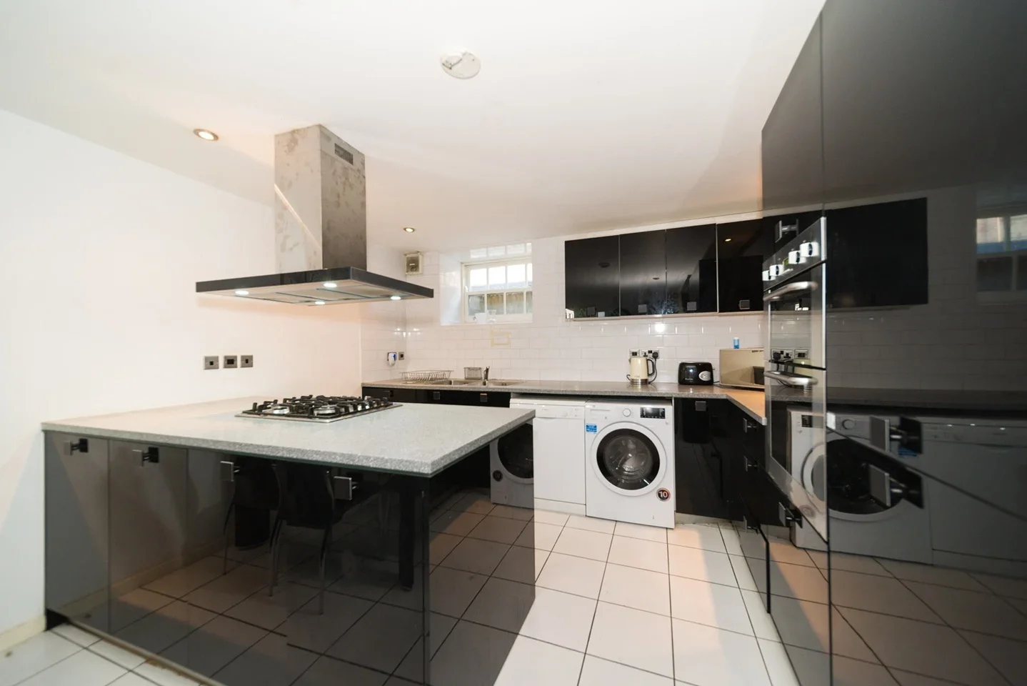 House Parfett Street in Greater London