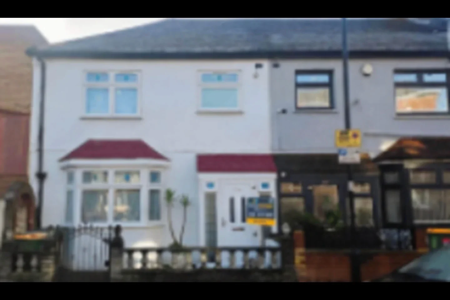 House Kempton Road in Greater London