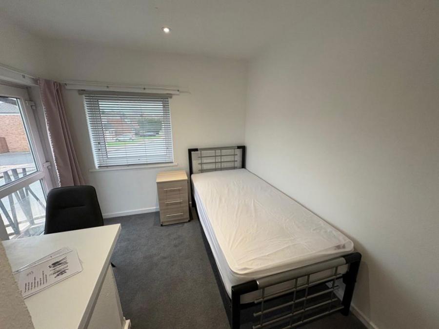 Room The Green in North West Leicestershire