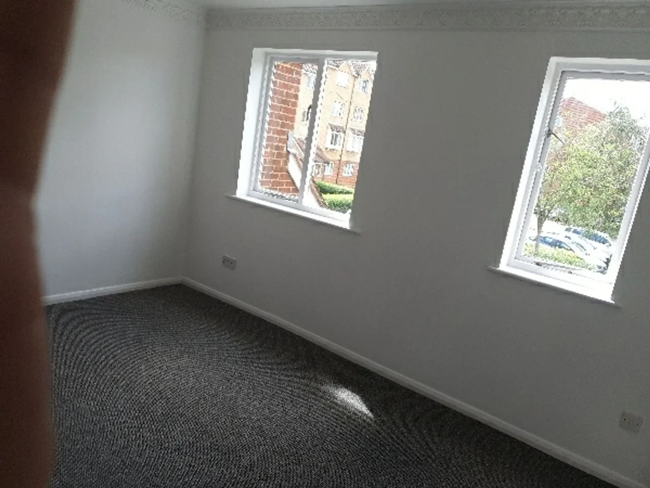 Flat Chaffinch Close in Greater London