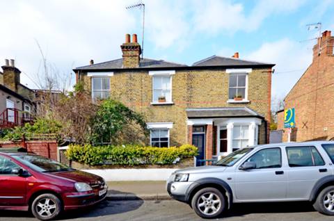 Flat Sturge Avenue in London