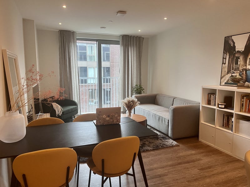 Room Ponton Road in Greater London