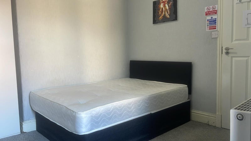 Room Belmont Avenue in Blackpool