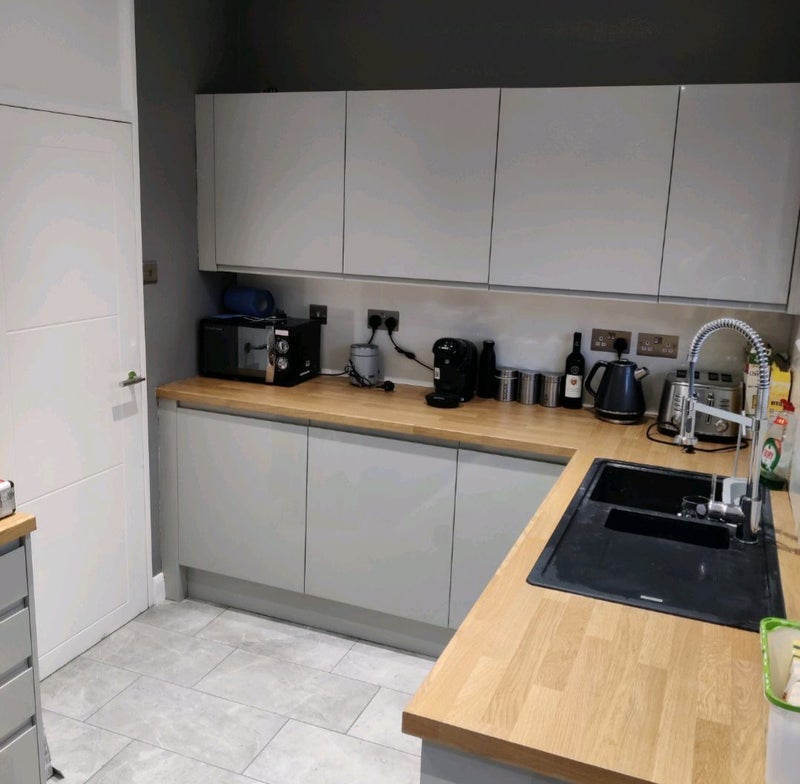 Room Salterton Road in Greater London