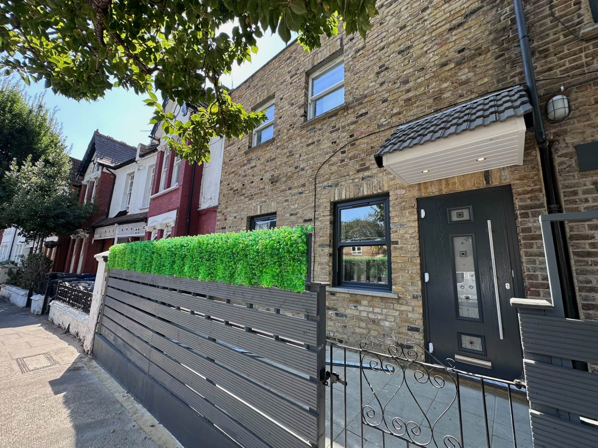 House Davis Road in Greater London