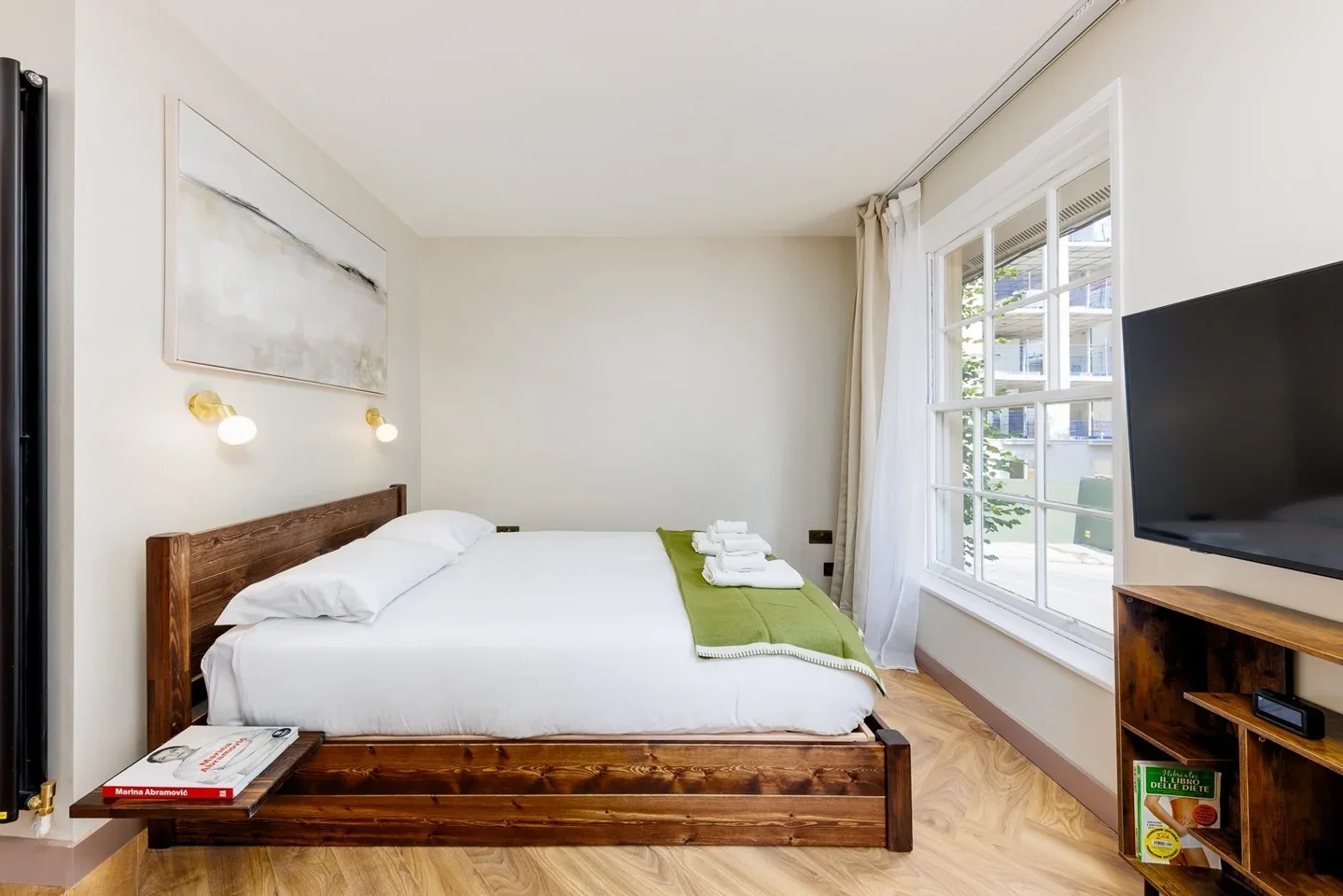 Flat Queen's Terrace in City of Westminster