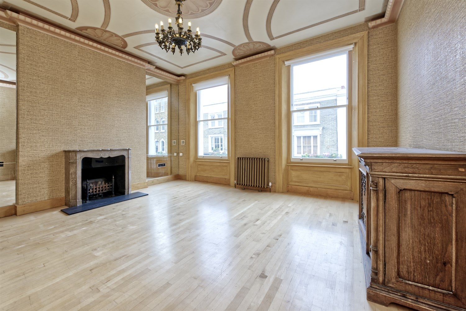 Flat Kensington Park Road in Greater London