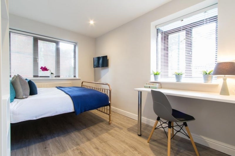 Flat Victoria Court Mews in Leeds