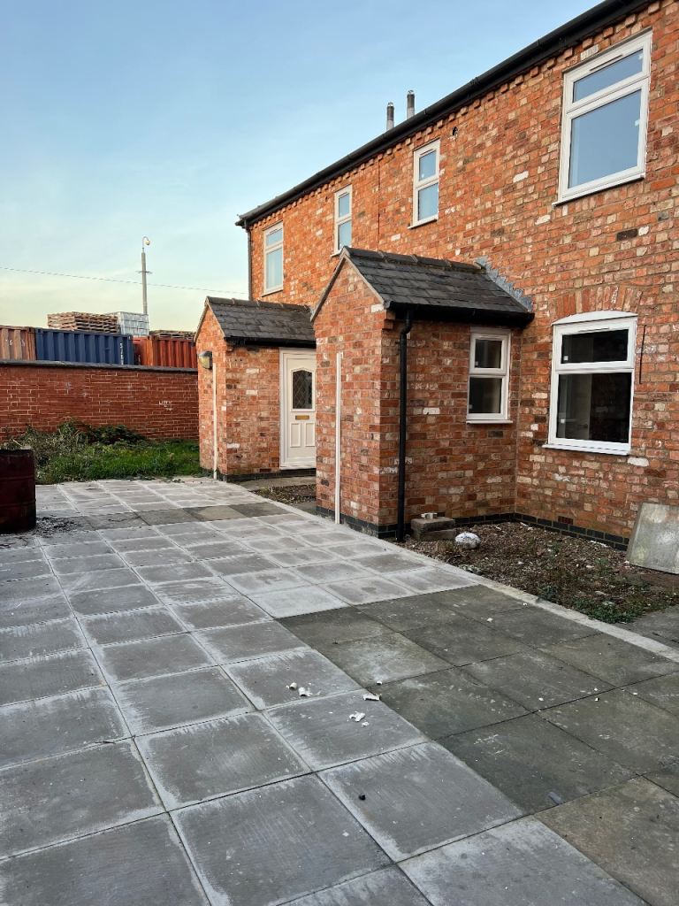 Flat Norman Way in Melton