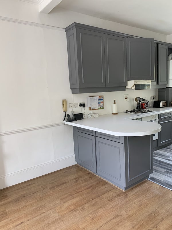 Room Fulham Road in Greater London