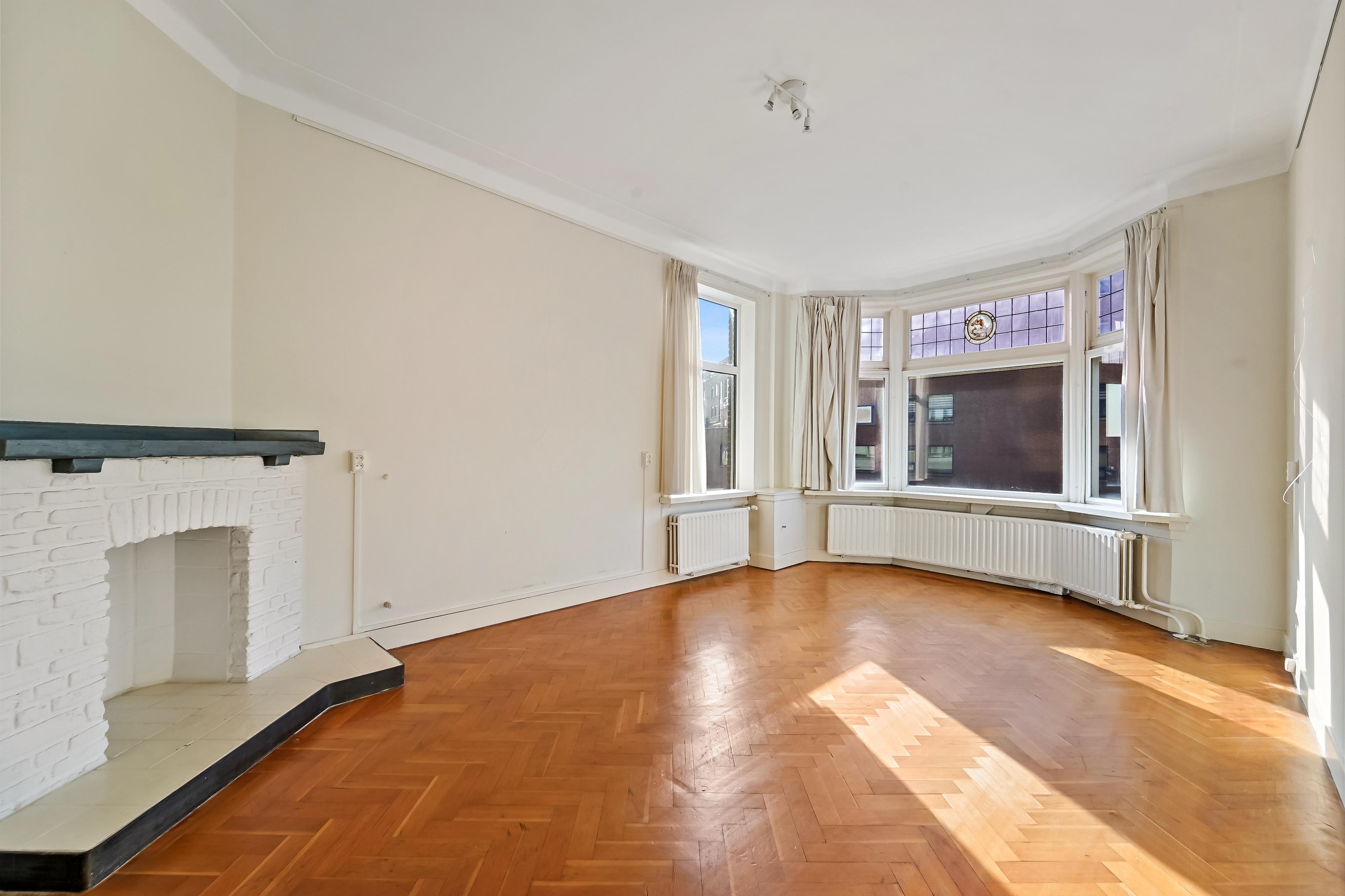 Appartement Zeesluisweg in Den Haag
