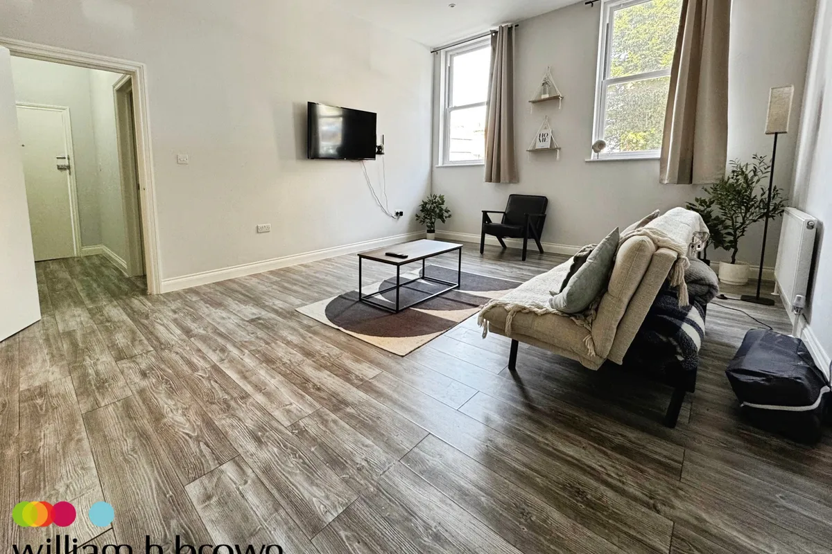 Flat Kingsway in Harwich