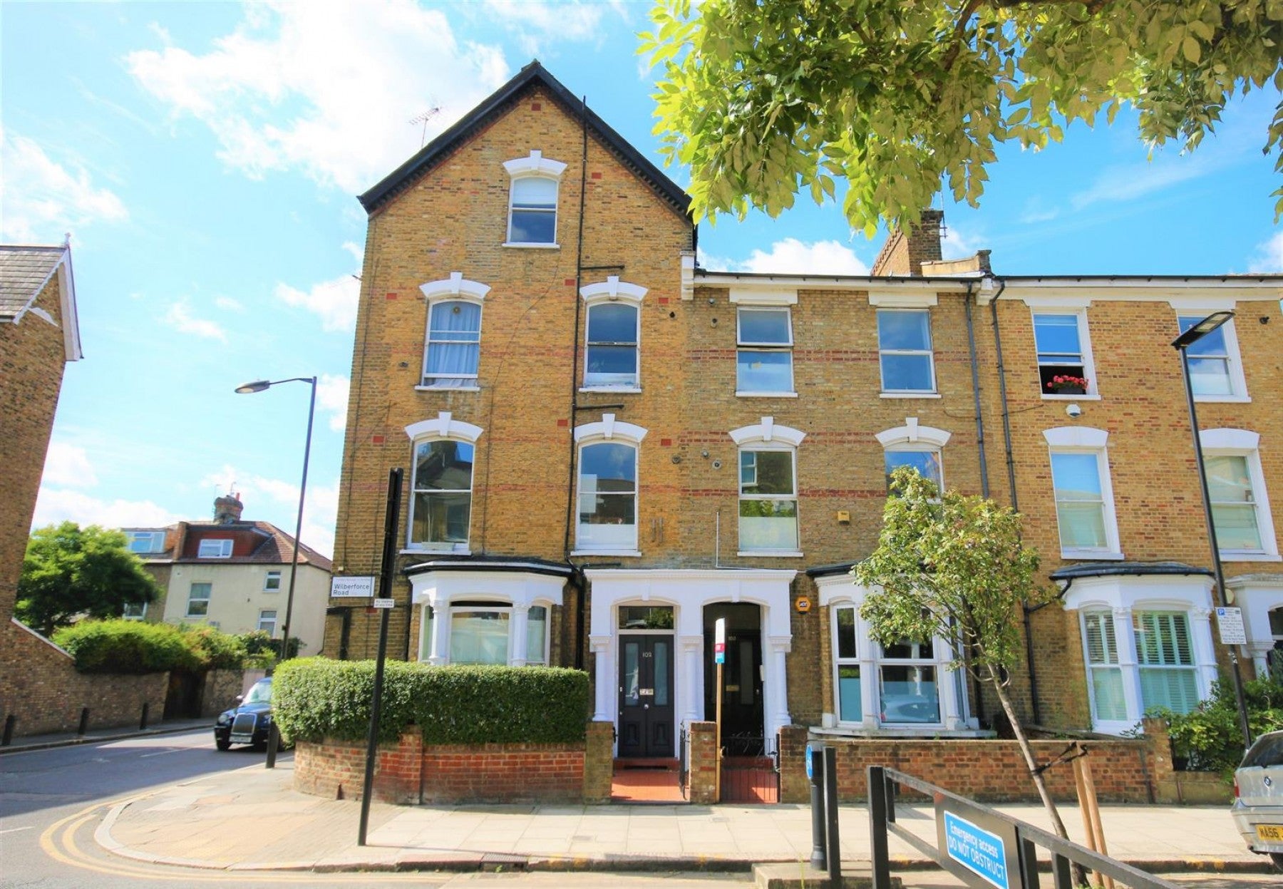 House Seven Sisters Road in Greater London