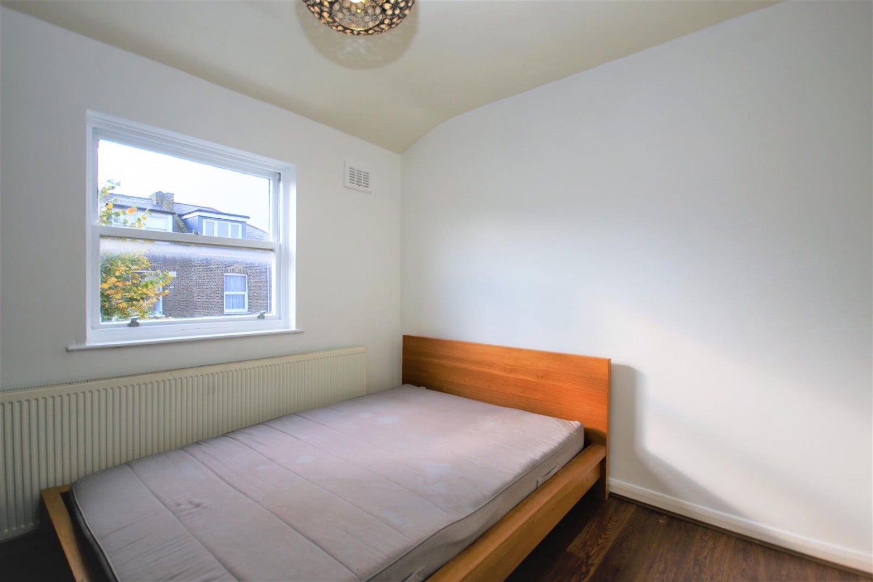 House Seven Sisters Road in Greater London