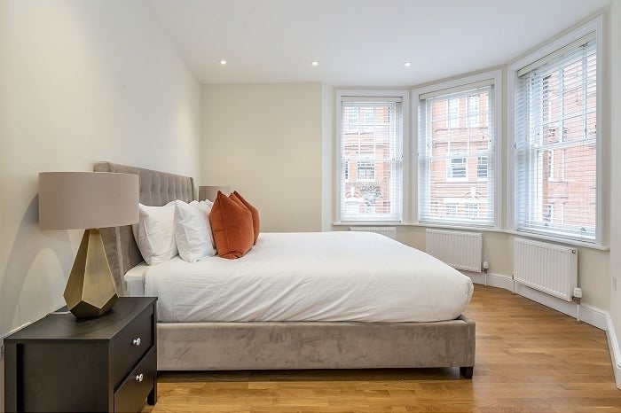 Flat King Street in Greater London