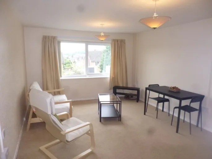 Flat Bramcote Lane in Nottingham
