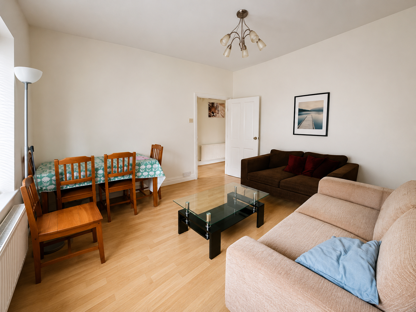Flat Dinsdale Road in Newcastle upon Tyne