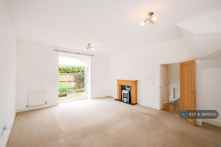 House Chelsea Way in Brentwood
