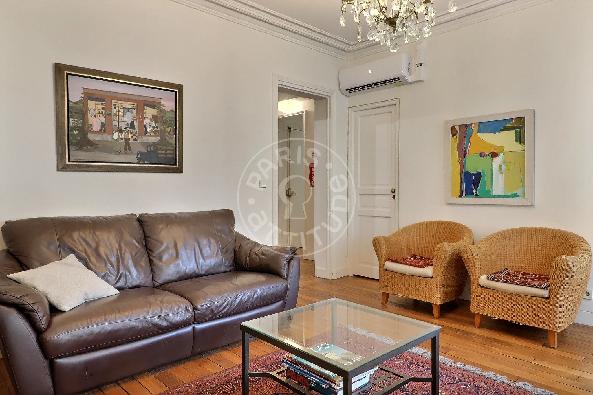Appartement Rue Édouard Lockroy à Paris