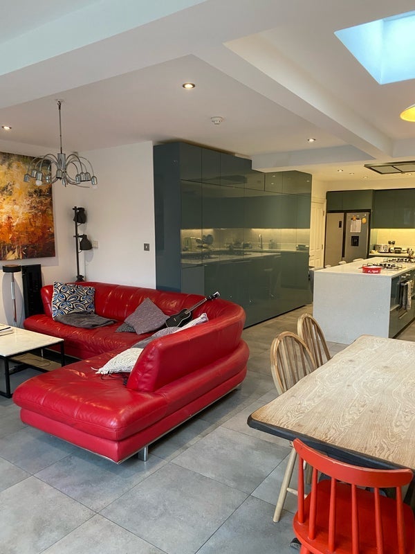 Room Lewisham Way in Greater London