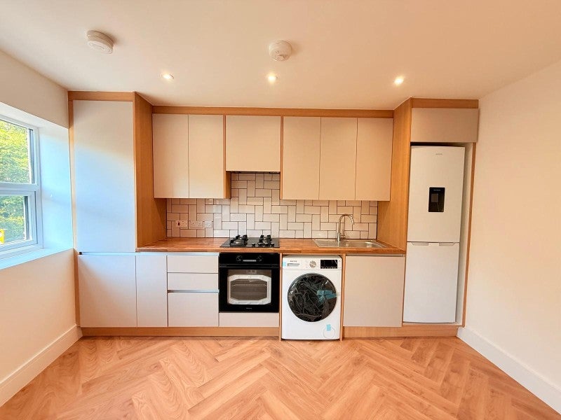 Flat London Road in Surrey Heath