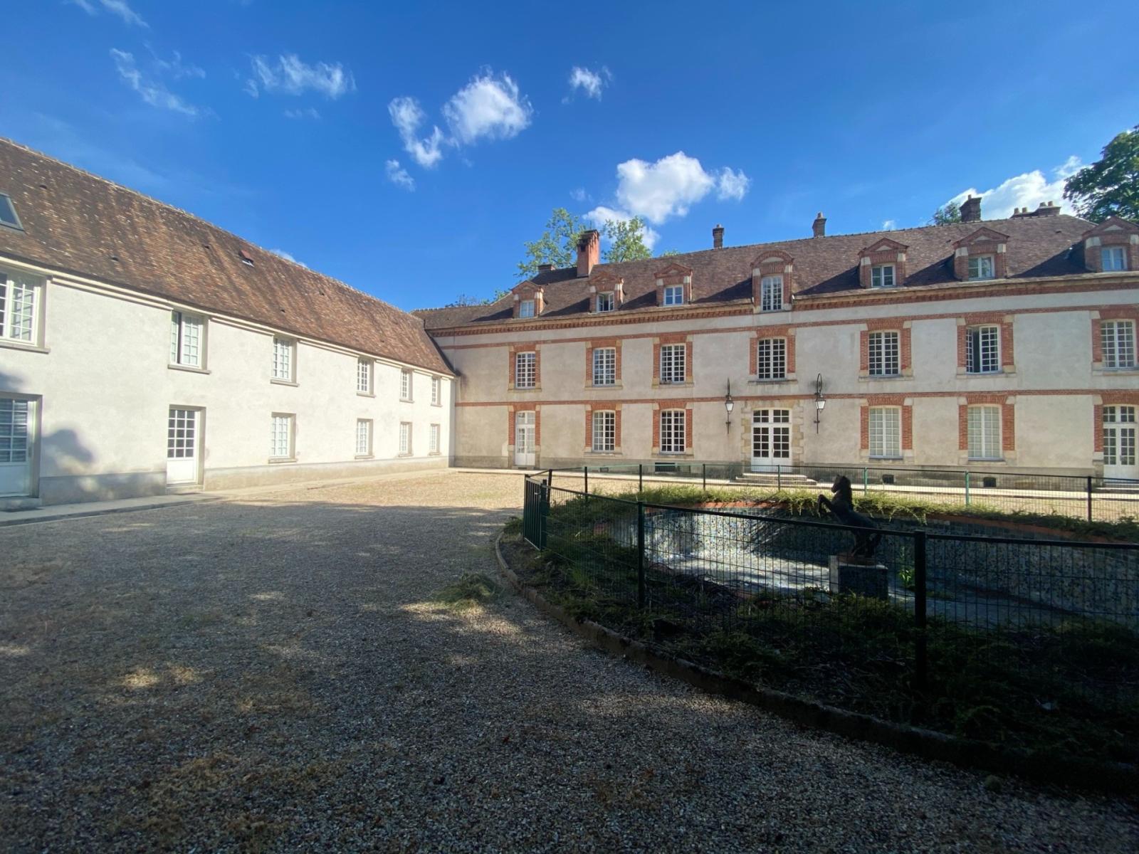 Flat Rue Bézout in Avon
