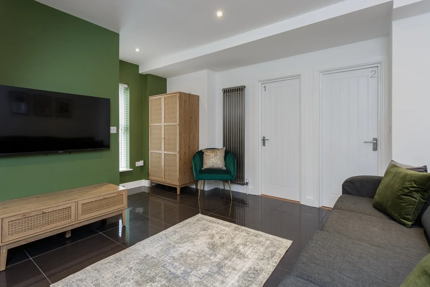 Room Greenwood Avenue in Portsmouth