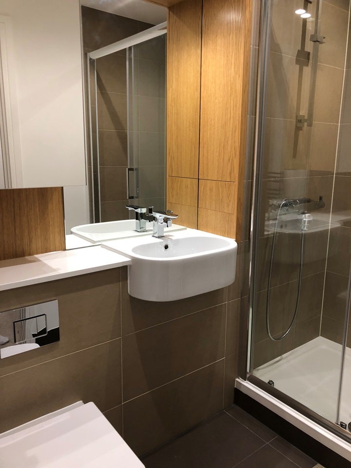 Room High Street in Greater London